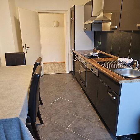 Monteurzimmer Karma Gelsenkirchen Bagian luar foto
