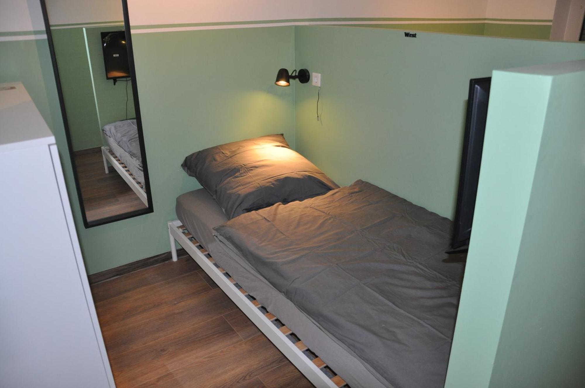 Monteurzimmer Karma Gelsenkirchen Ruang foto